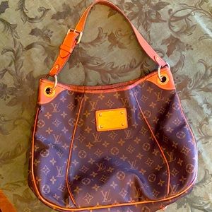 Authentic Louis Vuitton Monogram LV